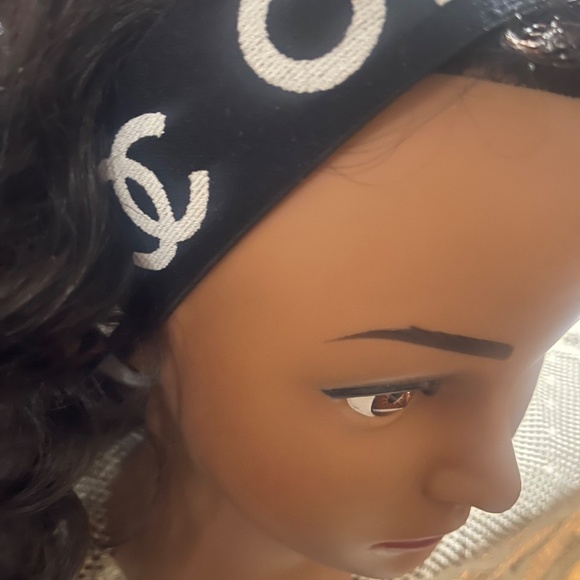 Hairband - Picture 5 of 6